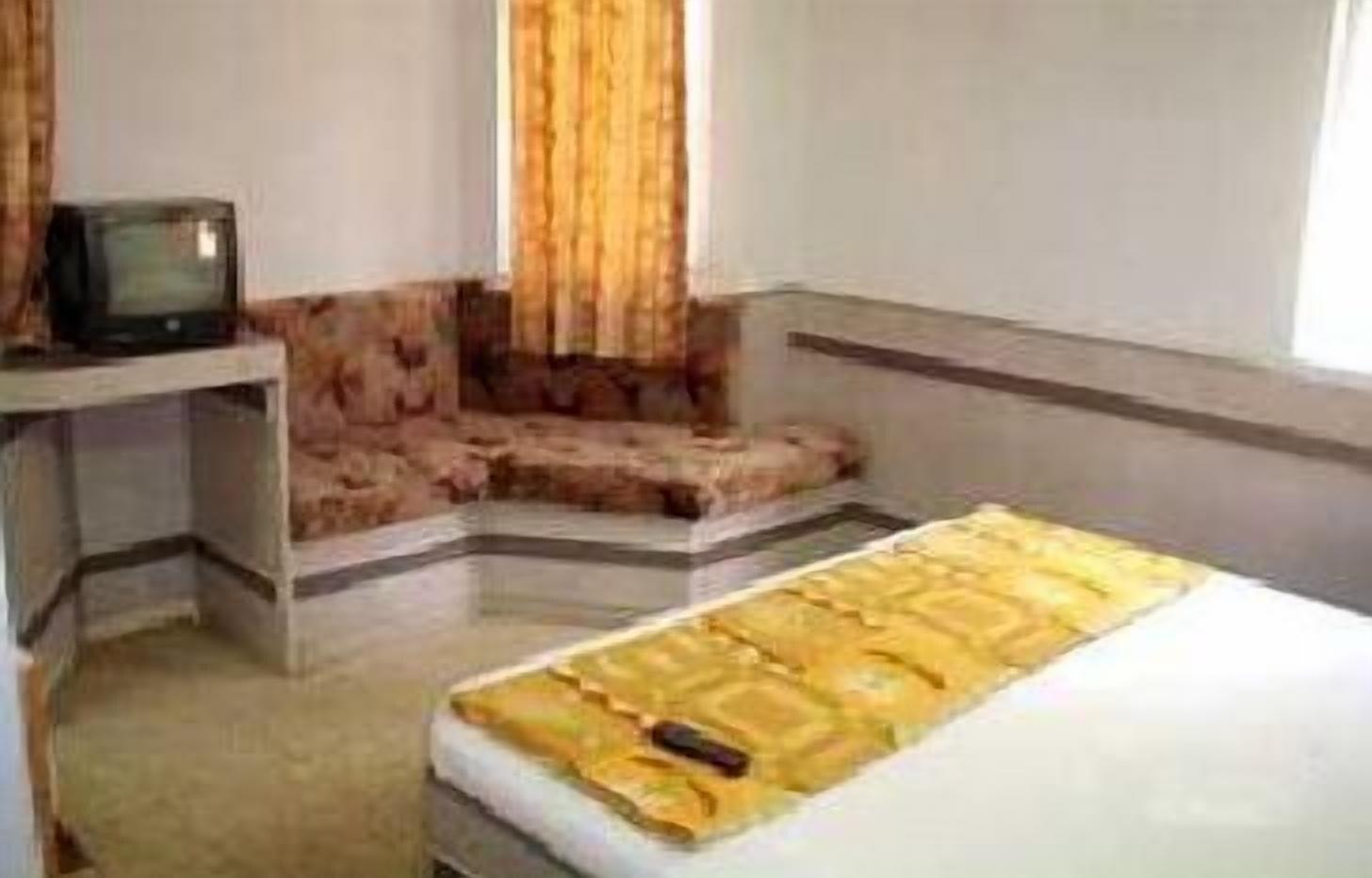 Hotel T.A.P. Paradise Bangalore Bagian luar foto