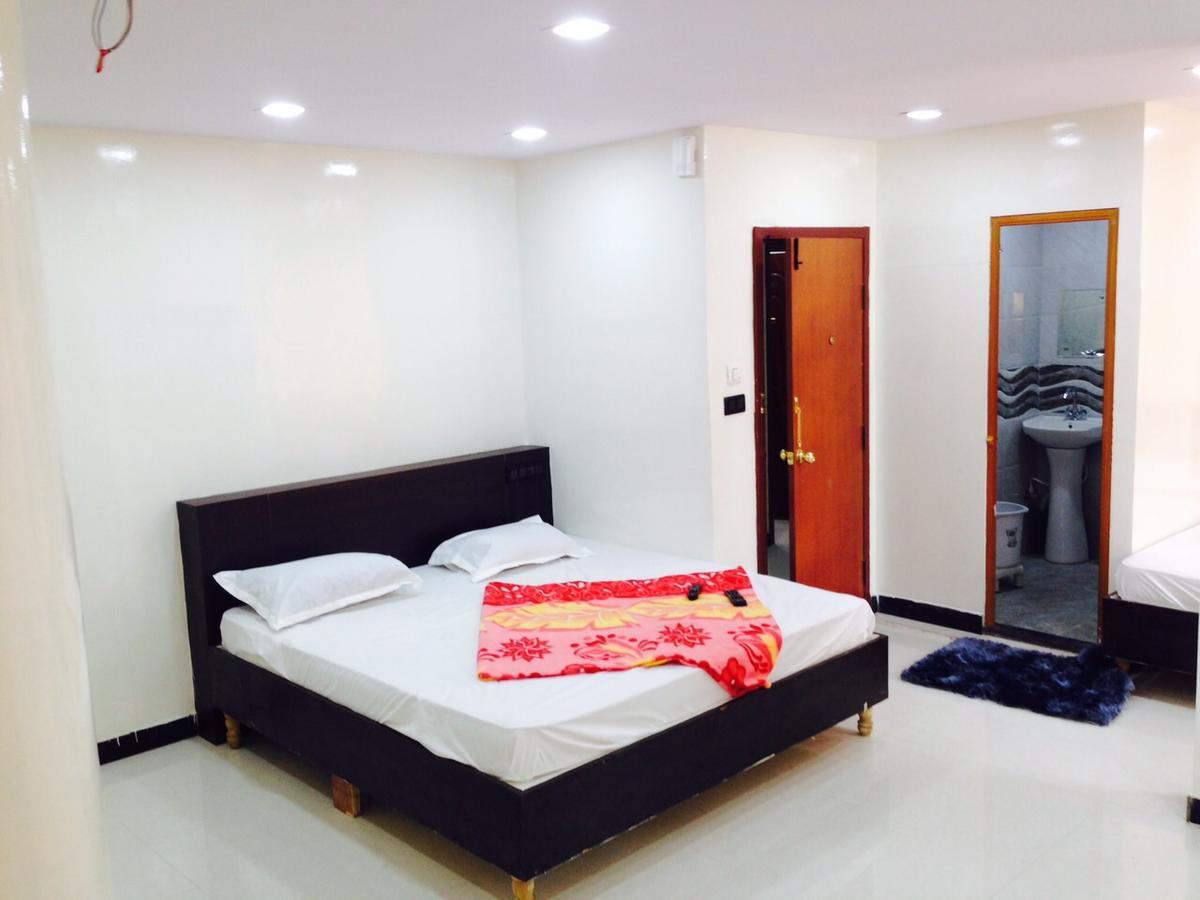 Hotel T.A.P. Paradise Bangalore Bagian luar foto